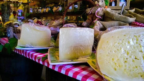 trattoria da luciana san piero patti sicilia food cheese