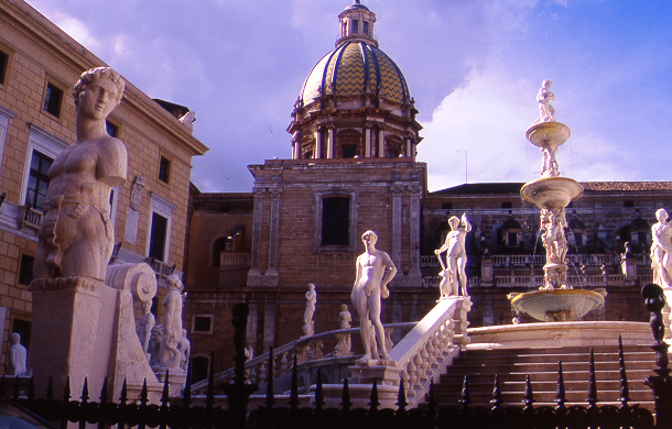 palermo, piazza pretoria