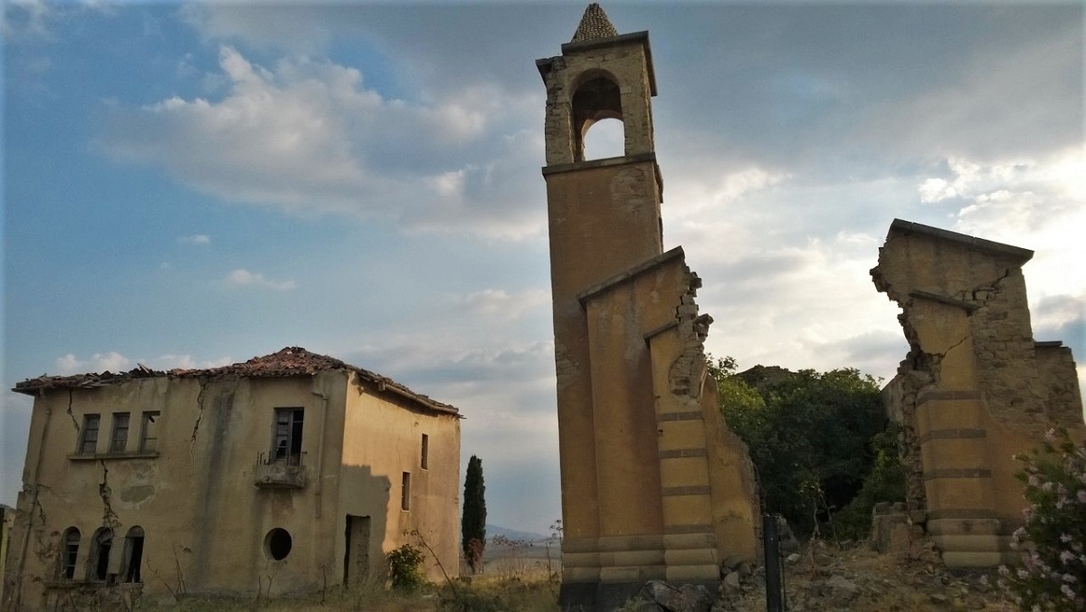 borgo giuliano paese fantasma sicilia