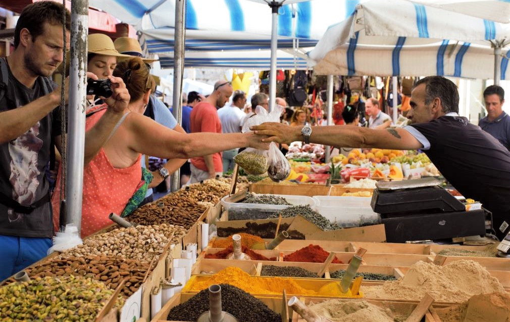 mercato di ortigia i diari della caponata