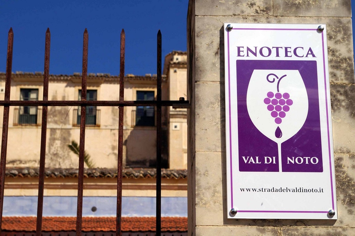 enoteca val di noto i diari della caponata