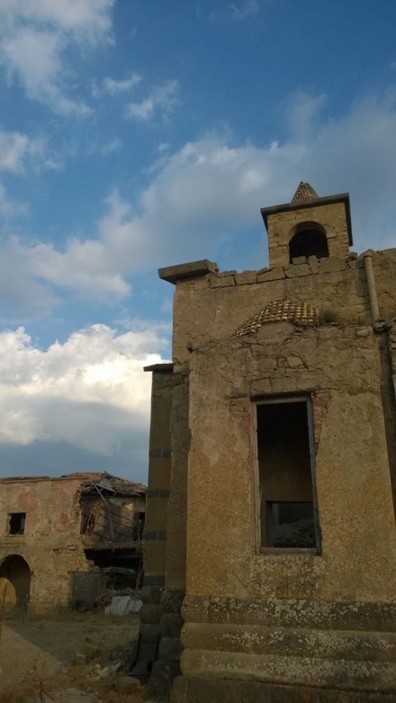 paese fantasma sicilia i diari della caponata